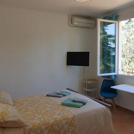 Bed & Breakfast D'hotes Dans Propriete Rurale 3*